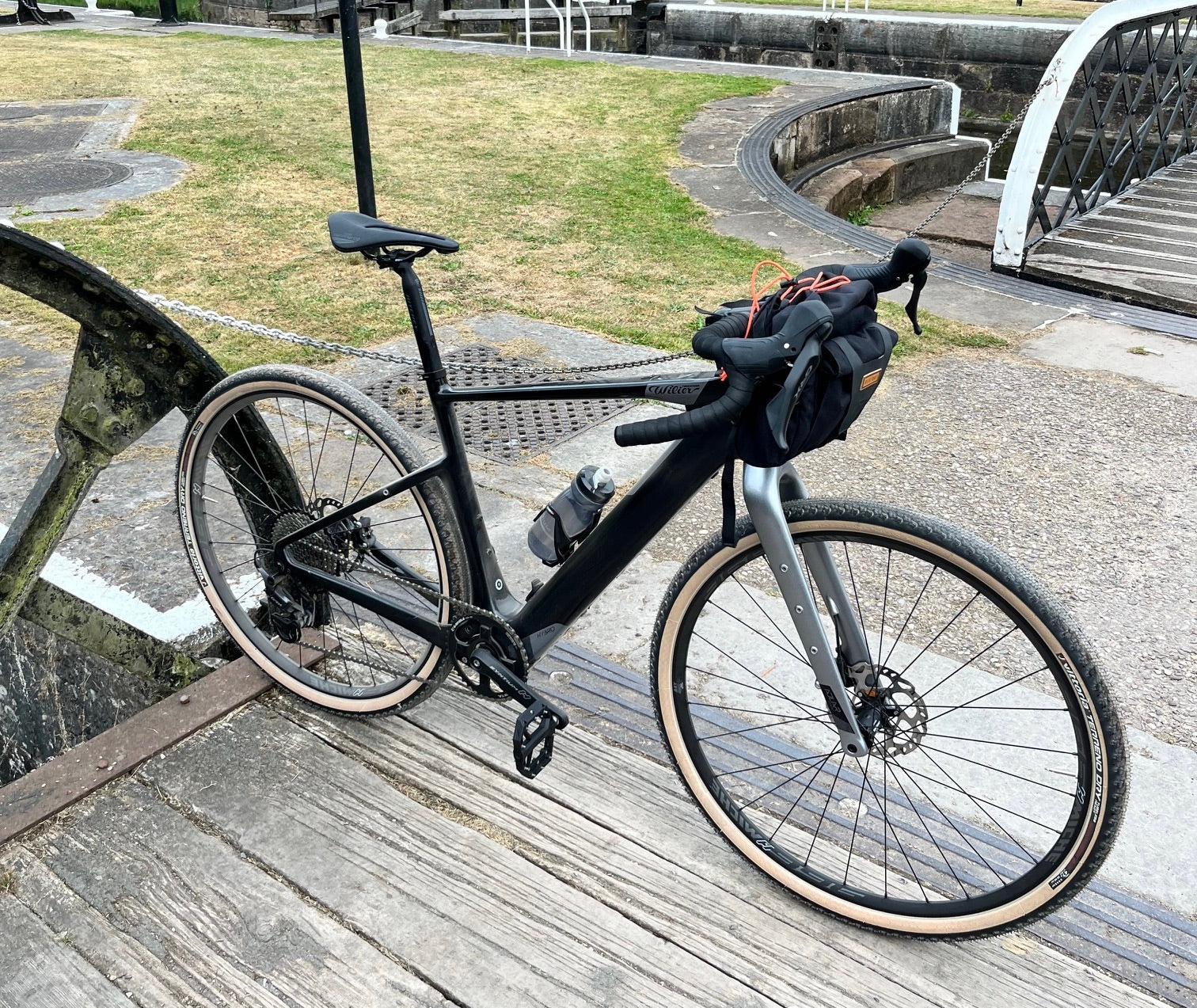 WILIER ADLAR HYBRID 2025 (Ex Demo)